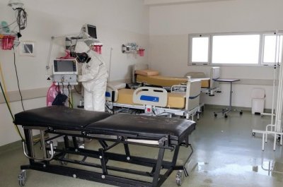 Intoxicación masiva: ya es normal atención en el Hospital de Coronda Tareas de limpieza