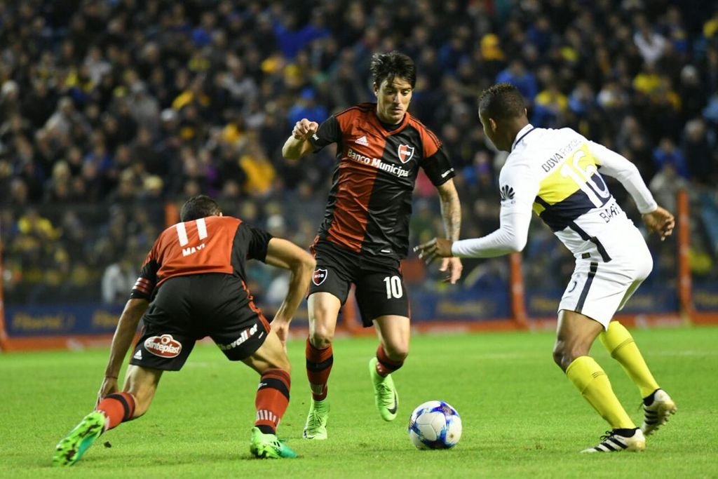 Newells recibe a Boca Juniors en el regreso de la Superliga