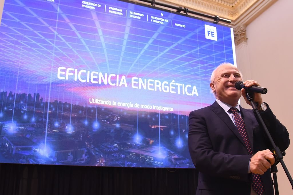 El gobernador present la web sobre eficiencia energtica