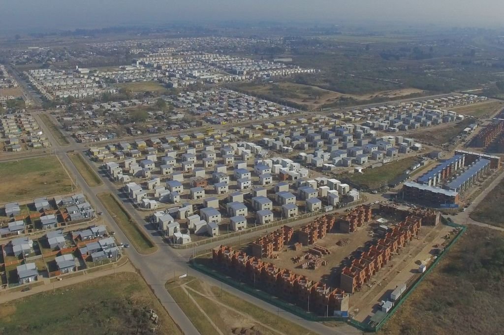 La Provincia sortea 500 viviendas para familias en Rosario