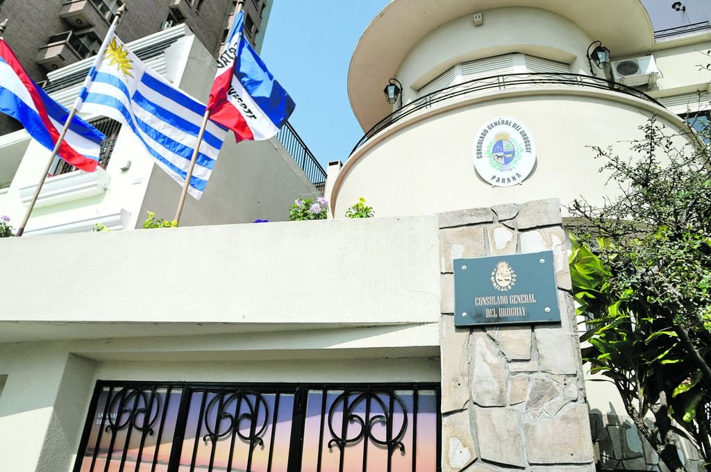 Se inaugur en Paran el Consulado de Uruguay
