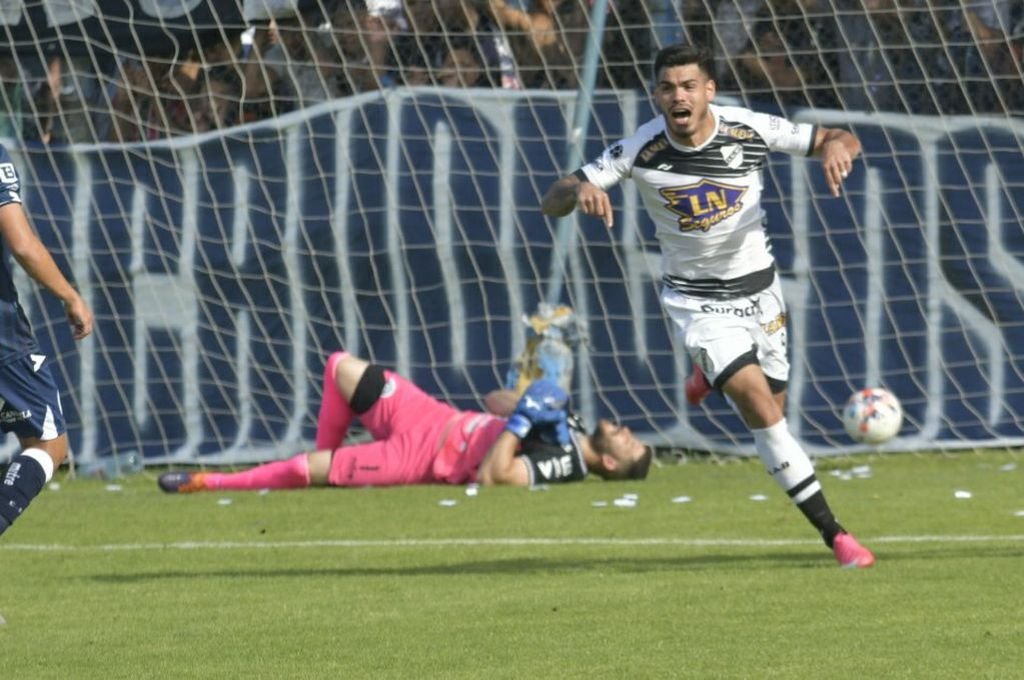 Axel Rodríguez convirtió 11 goles en su último paso por la Primera Nacional con la camiseta de All Boys. Foto:Gentileza Los Andes
