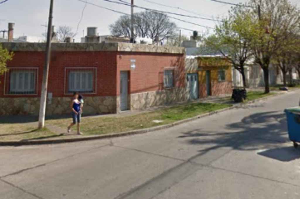 La esquina de Varela al 3400, lugar donde ocurrió el asesinato. Foto:Google Street View.