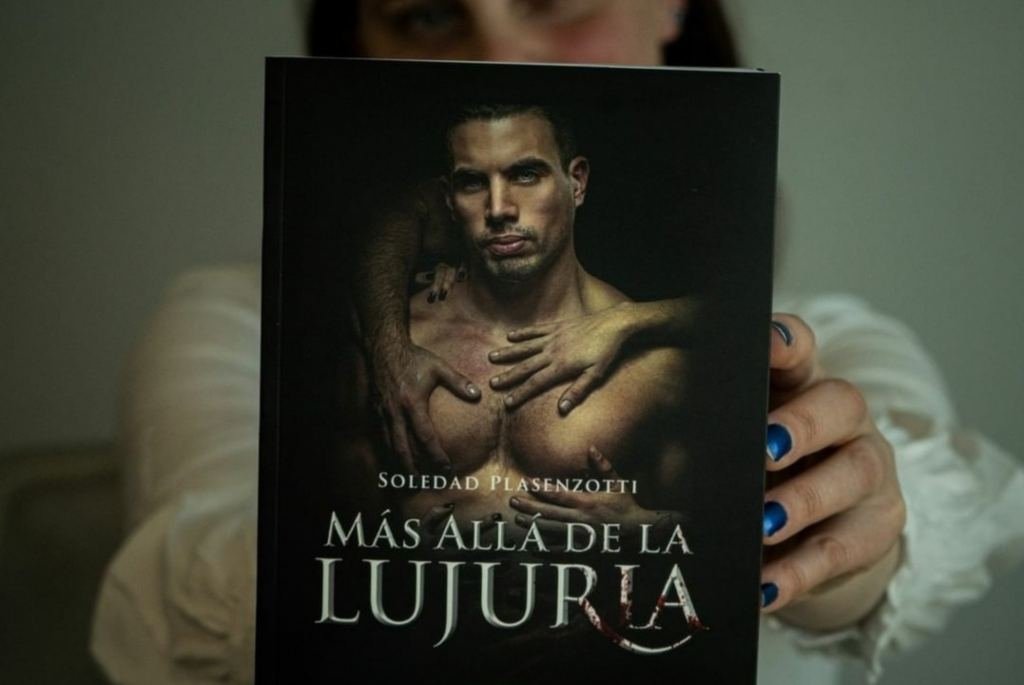“Una novela erótica donde las emociones se entrecruzan”, confiesa Soledad Plasenzotti. Foto:Gentileza.