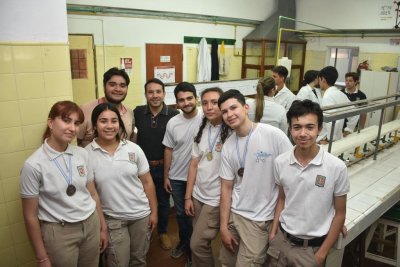 Estudiantes santafesinos fueron elegidos entre los mejores del país en Química Olimpíadas