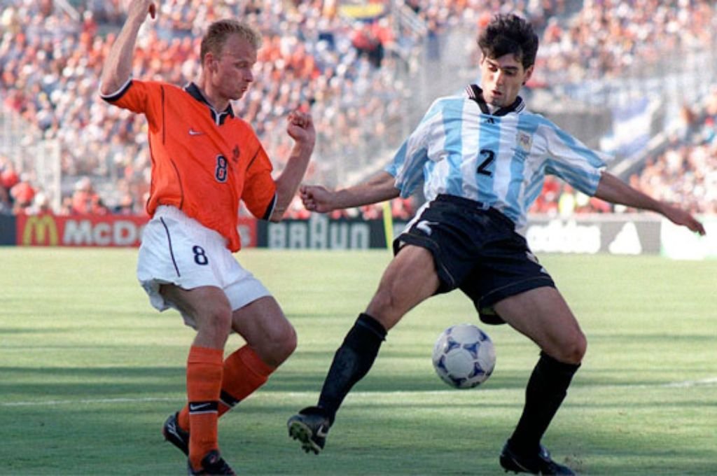 Roberto Ayala, actualmente ayudante técnico de Lionel Scaloni, fue el entrerriano que más enfrentó a Países Bajos. 