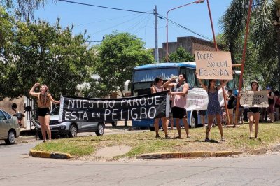 Casilda: vecinos autoconvocados rechazan la construcción del nuevo edificio de tribunales en el Parque Sarmiento