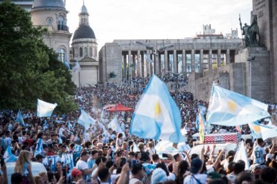 ¡Argentina llegó a la final!: así se vivieron los festejos en las principales ciudades de Santa Fe