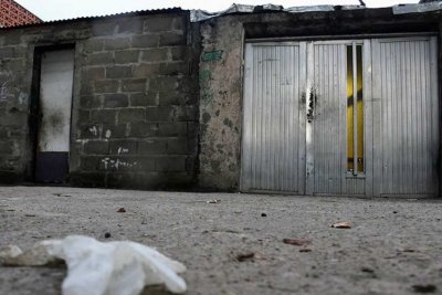 Rosario: acribillaron a tiros a un hombre en un pasillo de la zona sur