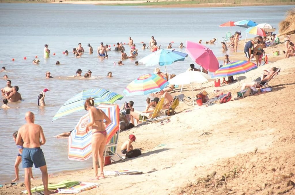 En la temporada de verano 2022-2023, Piedras Blancas se posiciona como uno de los destinos más visitados de la costa del río Paraná. 