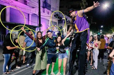 El barrio Agote se viste de carnaval con La Noche del Paseo Cafferata Rosario