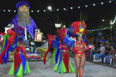 La Capital Provincial del Carnaval se puso en marcha con una fantástica noche inaugural