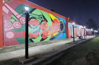 Nueva iluminación y mural para el Museo Municipal de El Trébol