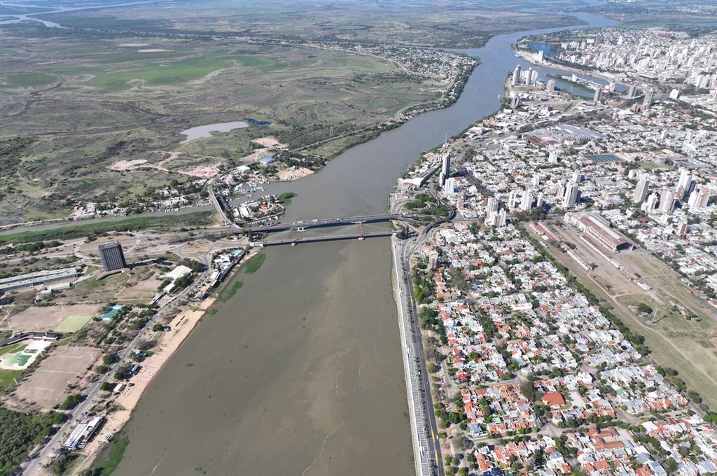 El repunte del Paraná hace crecer el nivel en la Laguna Setúbal y el río Santa Fe.  Foto:Mirador