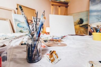 Propuestas de talleres de pintura para adultos y niños