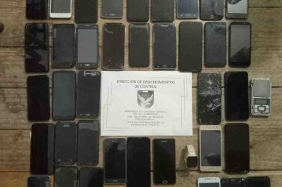 50 teléfonos celulares fueron secuestrados en la Cárcel de Coronda