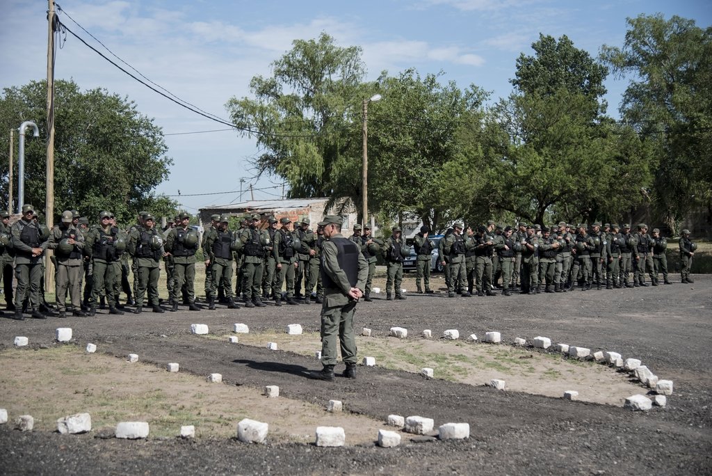 El presidente anticipó que se busca alcanzar 1.400 efectivos de las fuerzas federales. Foto:Marcelo Manera
