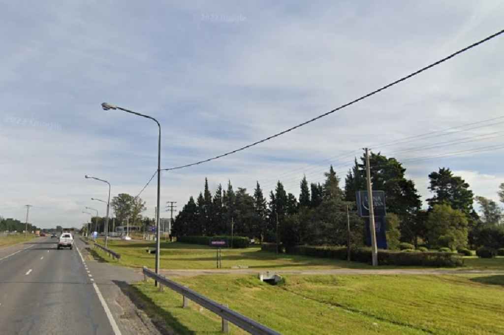La mujer fue hallada con múltiples heridas a metros de un motel ubicado sobre la ruta 34. Foto:Google Street View.