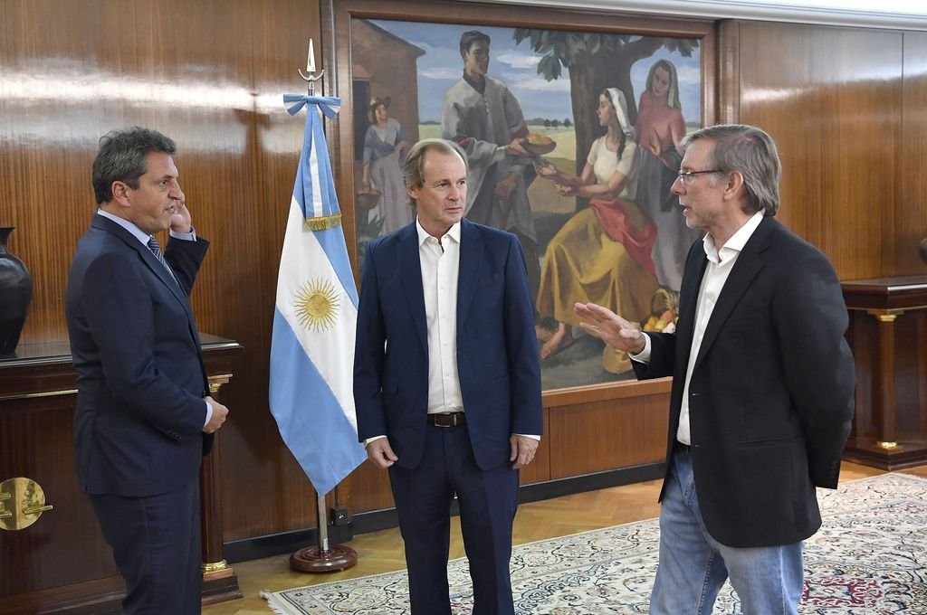 Massa, Bordet y Bahillo se reunieron en Buenos Aires. 