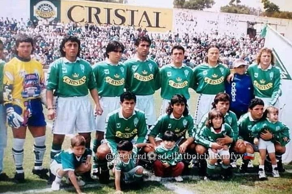 Amatti, primero arriba de derecha a izquierda y Almirón, primero abajo de izquierda a derecha, compañeros en Santiago Wanderers de Chile.  
