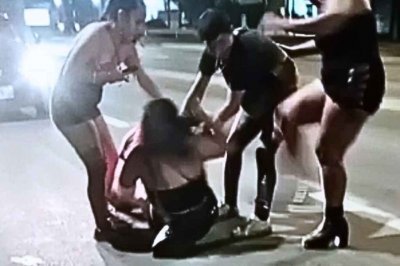 Avellaneda: pelea filmada entre mujeres se hizo viral -  - 