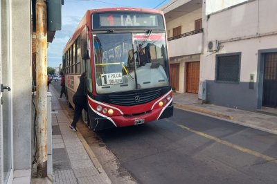 Transporte público en Paraná, entre paros y aumentos