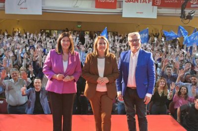 Clara García, Mónica Fein y Eugenio Fernández se lanzaron oficialmente: "Vamos a ser gobierno en Santa Fe" Elecciones 2023