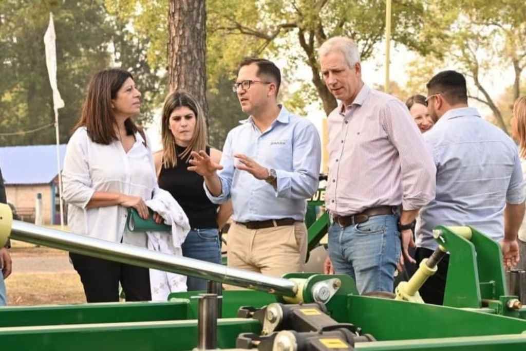 La candidata a diputada provincial por Unidos para cambiar Santa Fe, Clara García, visitó la 87ª Exposición Rural de Reconquista. Foto:Gentileza.