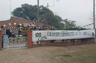 Coronda: la Escuela Granaderos de San Lorenzo festejó su centenario
