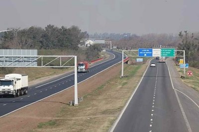El peaje de la autopista Rosario-Santa Fe aumentó un 50%
