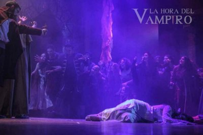 Teatro: La hora del vampiro llega a Rosario