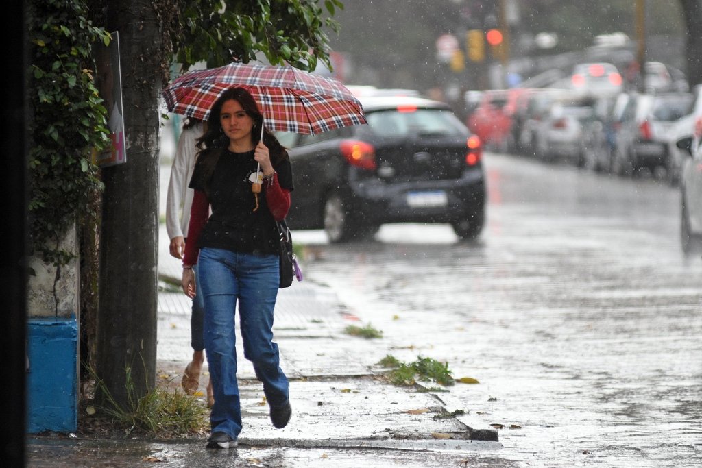La lluvia volvió a Santa Fe tras un mes. El último día donde se registraron precipitaciones en la ciudad fue el 3 de septiembre cuando cayeron 4 milímetros. Foto:Pablo Aguirre