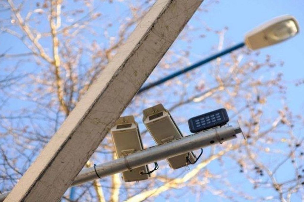 En los 70 puntos de la ciudad donde se instalaron las cámaras de fotomulta, se detectó una caída del 28% en los siniestros viales. Foto:Archivo.