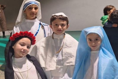 Fiesta religiosa: cientos de niños celebraron el día de los santos