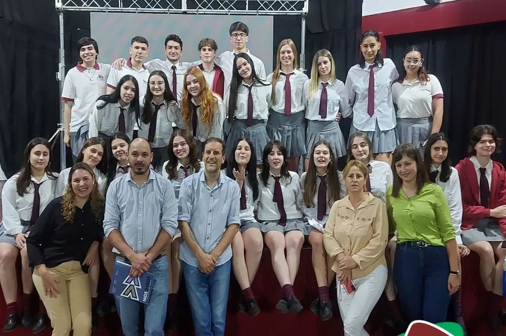 Alumnos y docentes del IMA, de Chajarí, protagonistas de las Jornadas de Comunicación. 