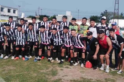 Huracán de Vera se consagró campeón de la Liga Verense Fútbol amateur
