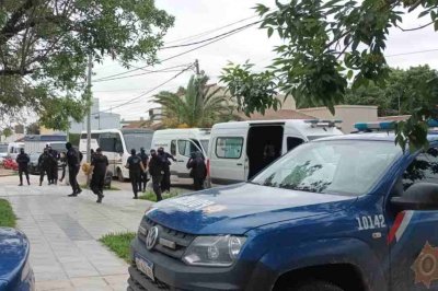 Santa Fe ciudad: trasladaron presos alojados en comisarías a la cárcel de Las Flores