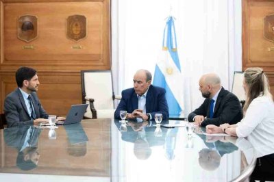 El gobernador Pullaro se reunió en la Casa Rosada por los biocombustibles
