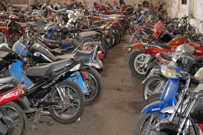 Proponen condonar multas de motos secuestradas