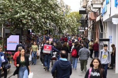 Rosario no le escapa a la cada nacional: el consumo comercial se desplom un 15%