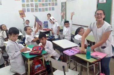 Desafió el paro: una maestra dio clases con el aula llena en el norte santafesino