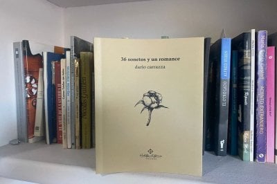 Carrazza presenta su libro de poemas
