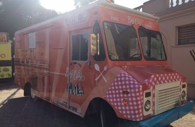 Los food trucks piden pista en las calles de Rosario