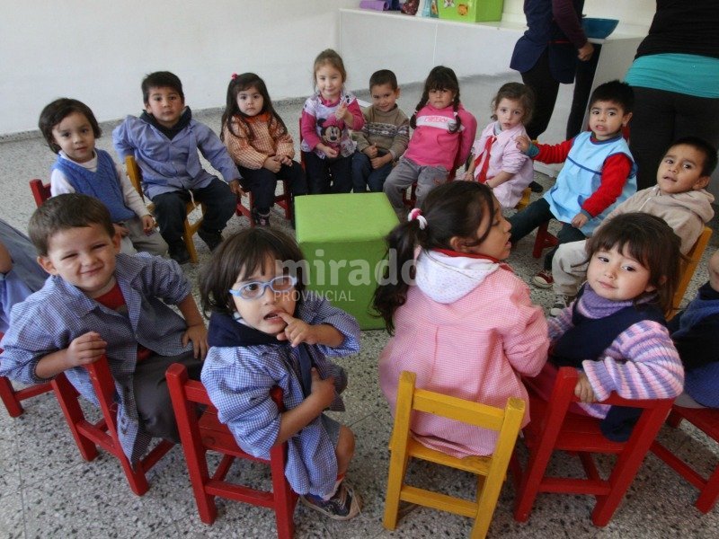 Aún quedan 1.800 niños sin ubicar en las salas de 4 años
