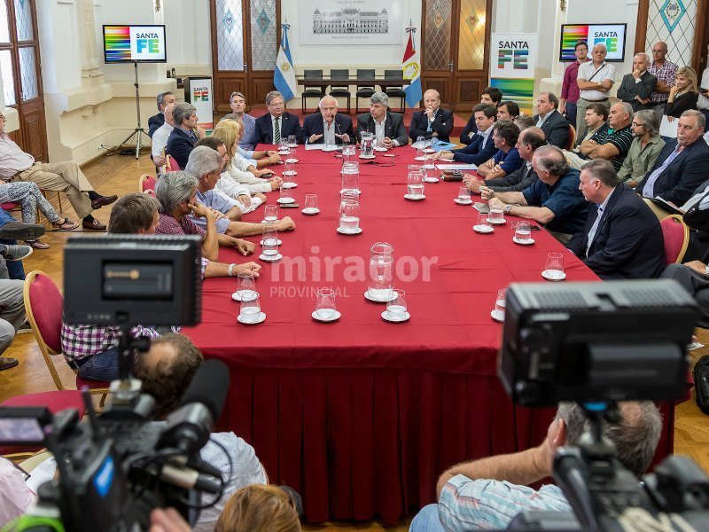Ricardo Buryaile se reunió con el gobernador