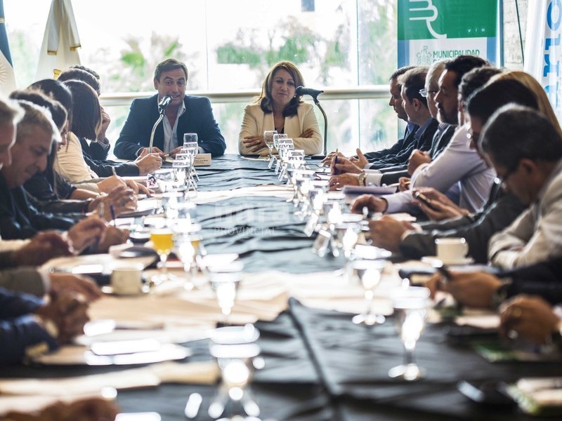Rosario y Córdoba: sumar recursos y profundizar gestiones locales