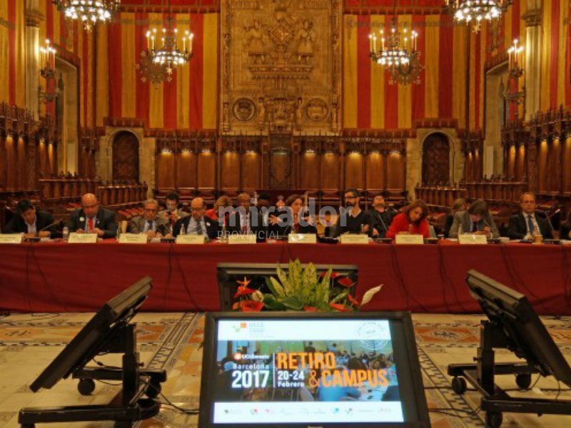 Fein y alcaldes del mundo discutieron prioridades para los próximos años