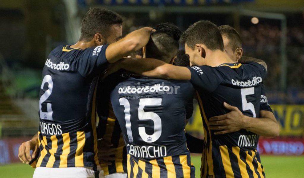 Fuerte presión de Nación para que caigan sanciones sobre los estadios de Newells y Central
