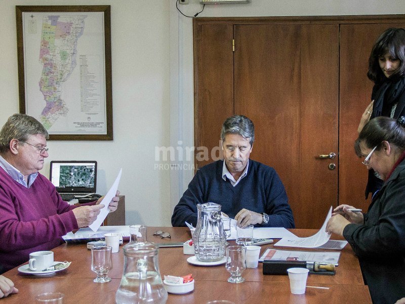 Obras de alcantarillado en Felicia y Progreso