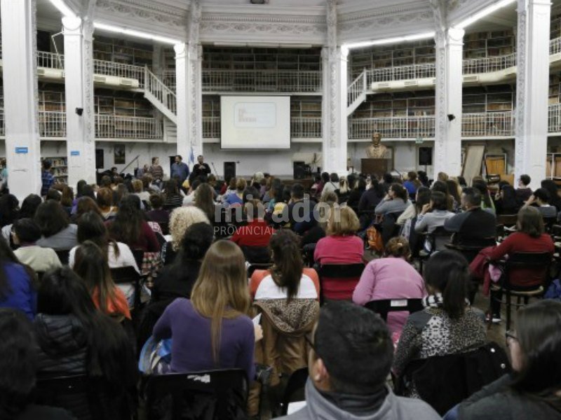 225 voluntarios, como facilitadores del programa Yo, sí puedo